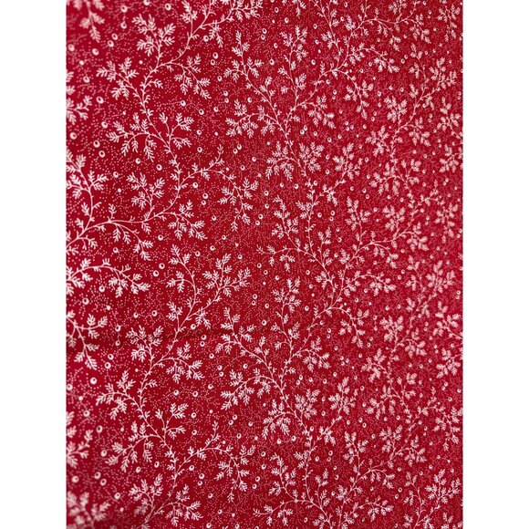 Joann Red & White Floral Cotton Fabric 3/8 yard x 42" Craft Sewing Quilting Excl - Picture 1 of 3